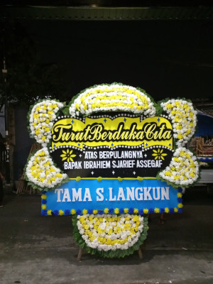 Papan Bunga Duka di Yapsi